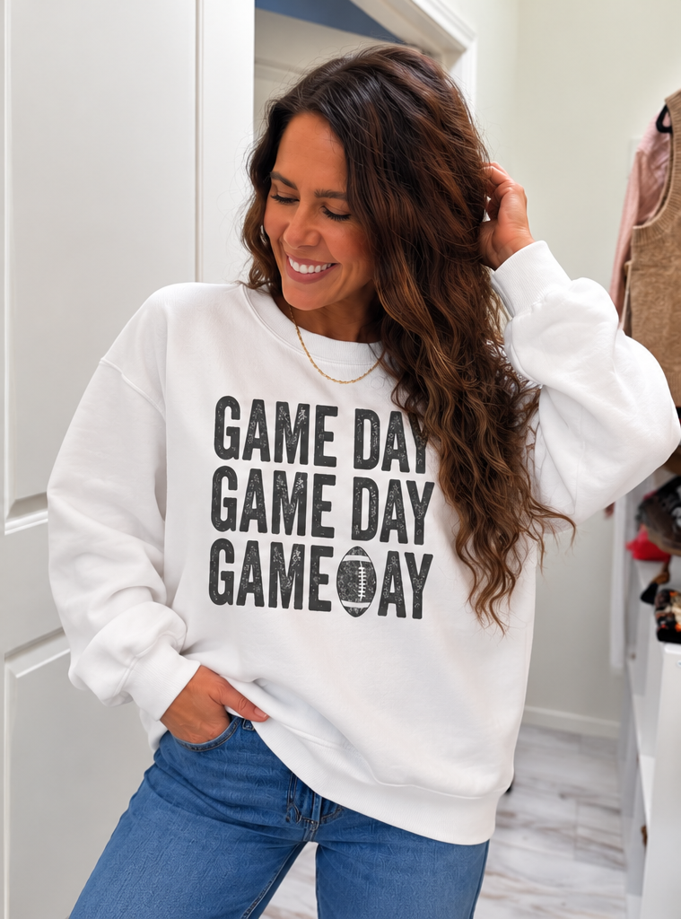🏈 GAME DAY Sweatshirt White